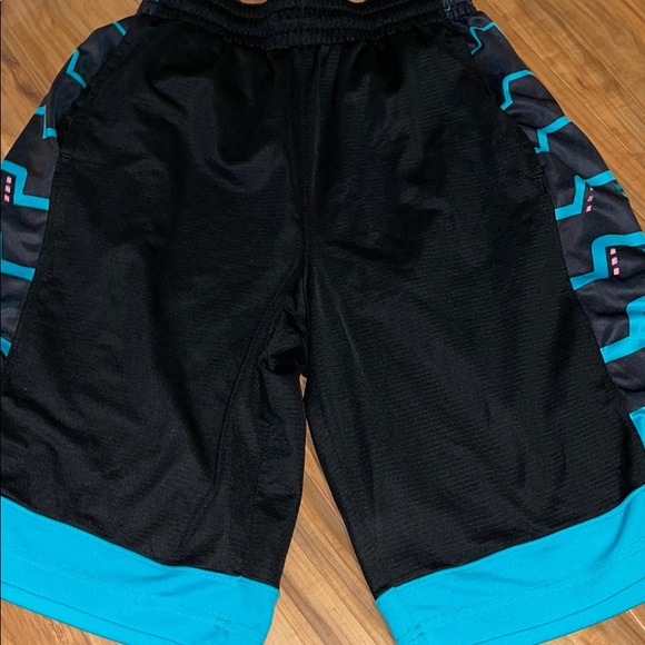 Basketball Shorts - Picture 1 of 6